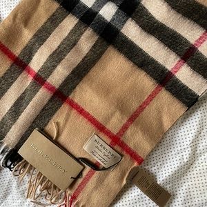 Burberry Nova check scarf tan